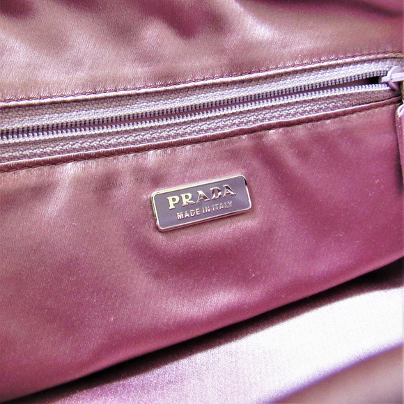 • 100% Authentic Vintage PRADA Satin Handbag • - Picture 6 of 7